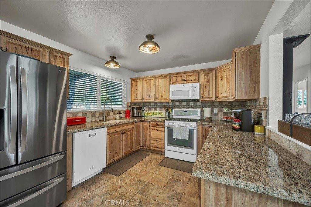 20511 Santa Barbara Avenue, Middletown, CA 95461
