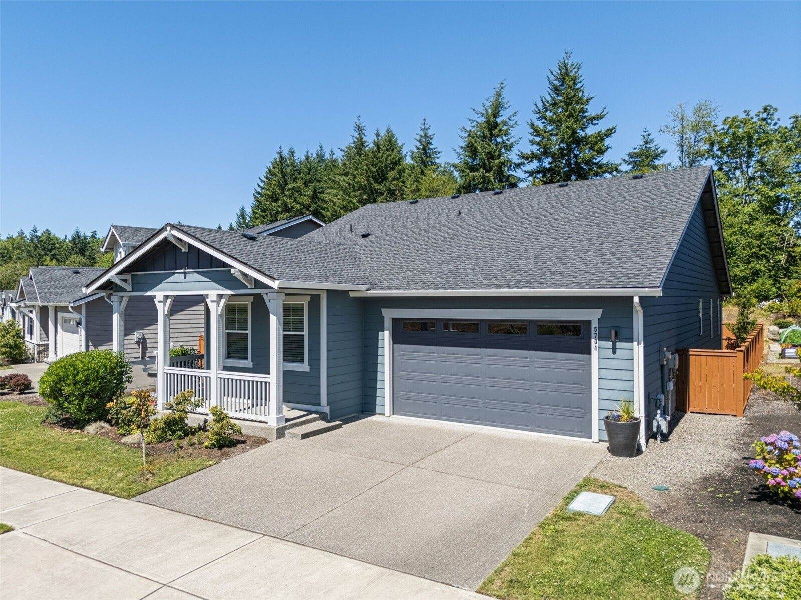 5704 Waldron Court NE, Lacey, WA 98516