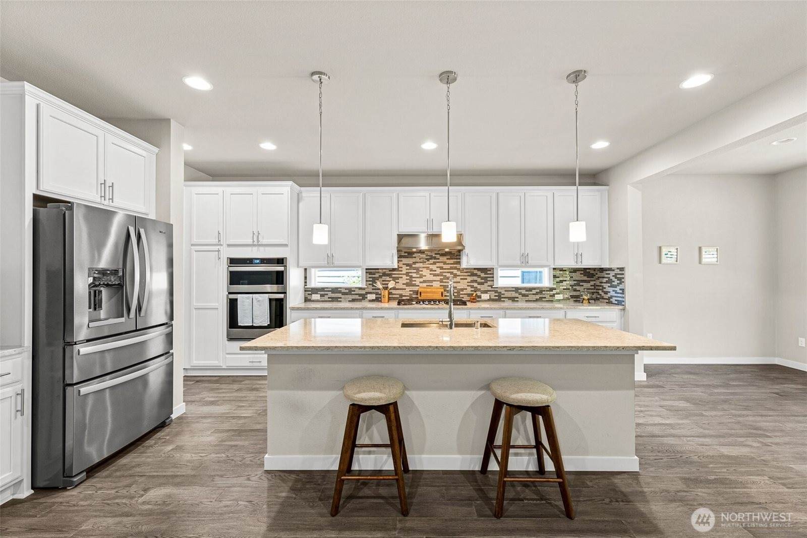 5704 Waldron Court NE, Lacey, WA 98516