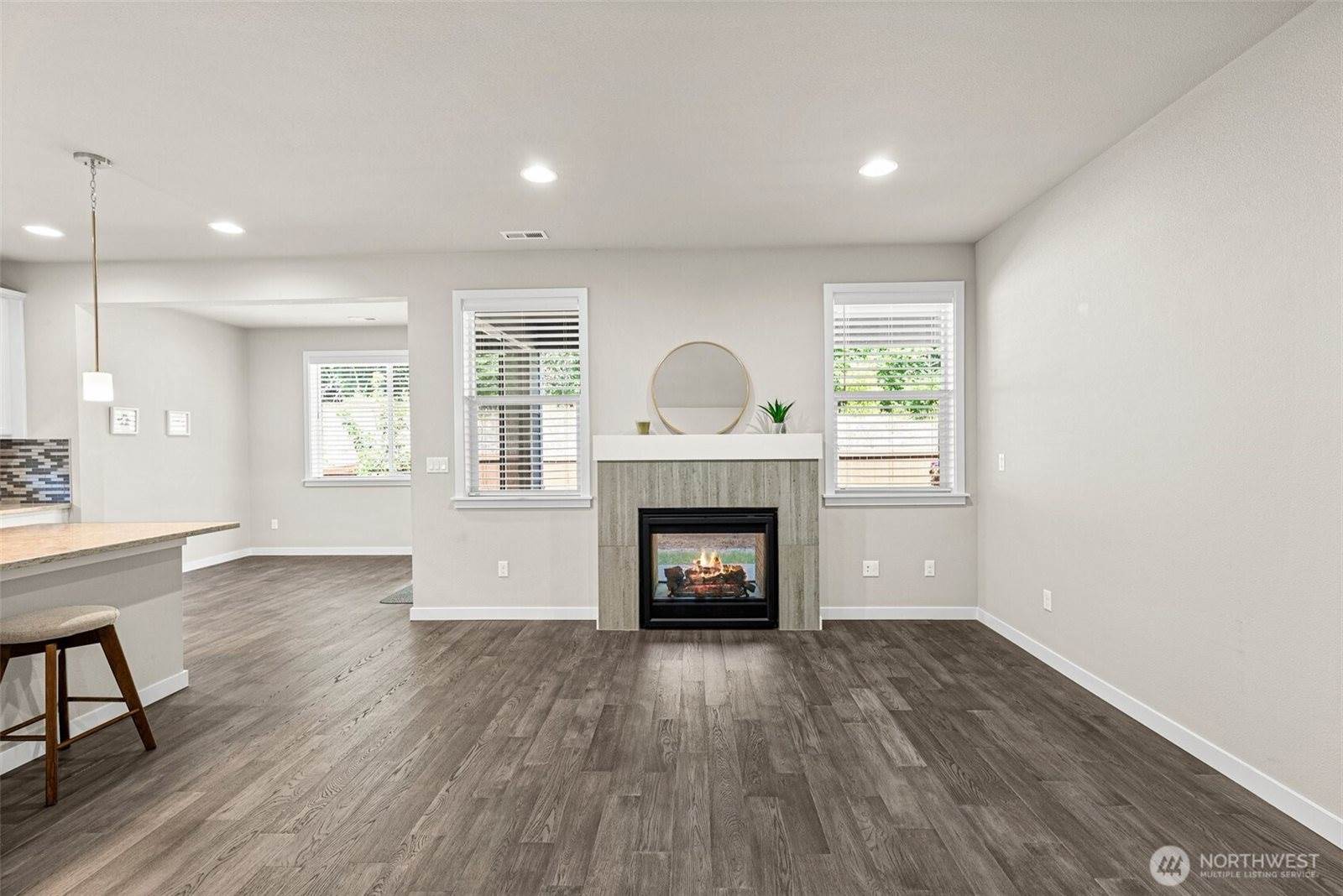 5704 Waldron Court NE, Lacey, WA 98516