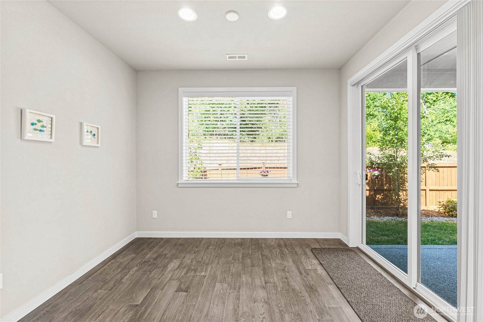 5704 Waldron Court NE, Lacey, WA 98516