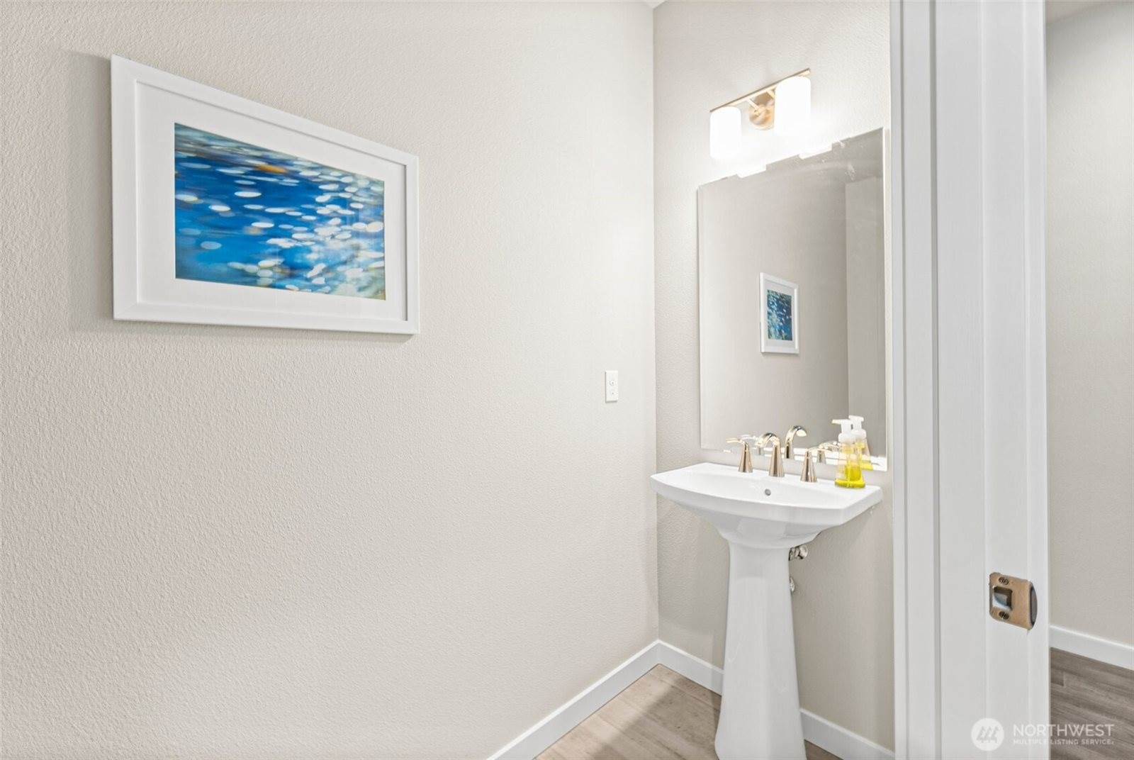 5704 Waldron Court NE, Lacey, WA 98516