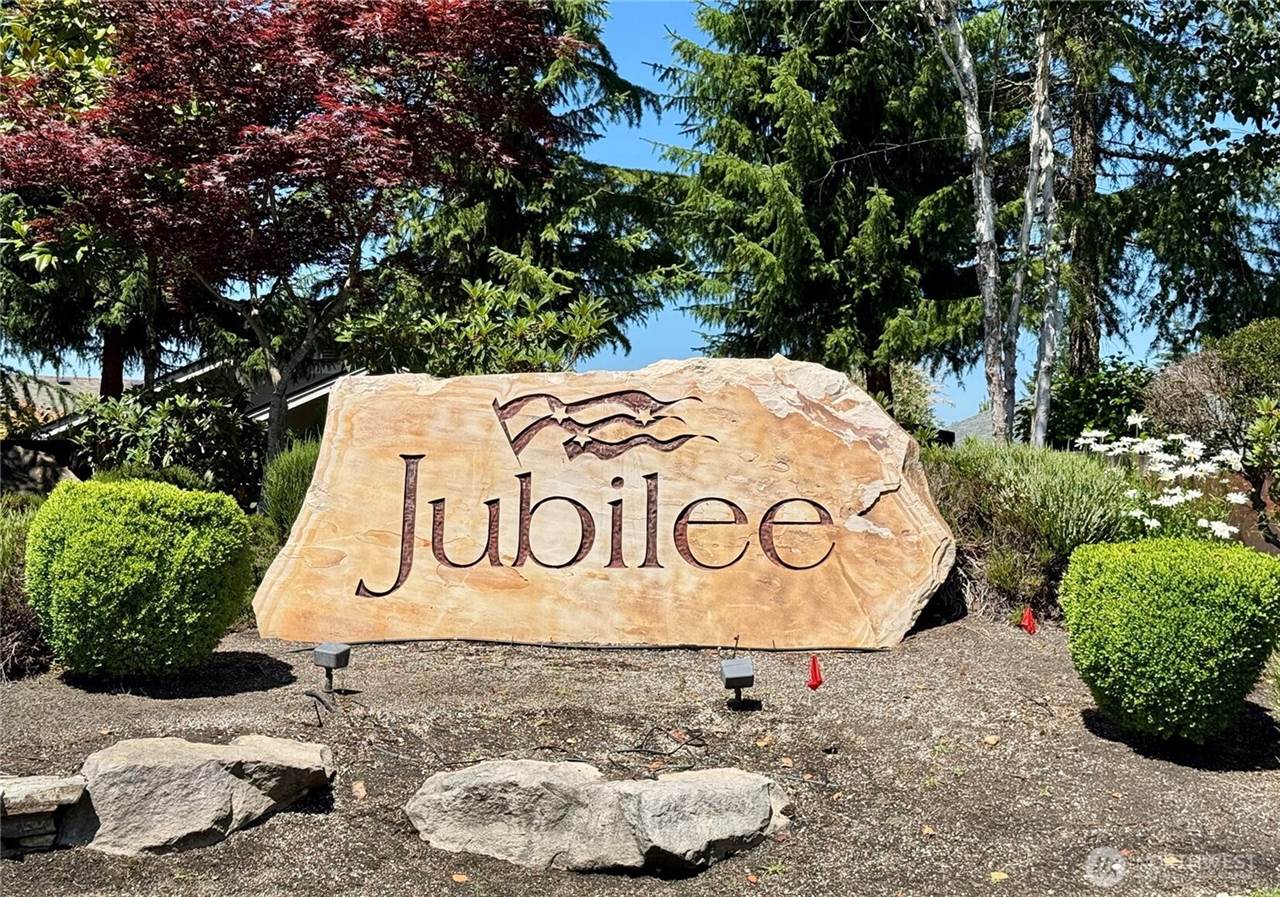 5704 Waldron Court NE, Lacey, WA 98516