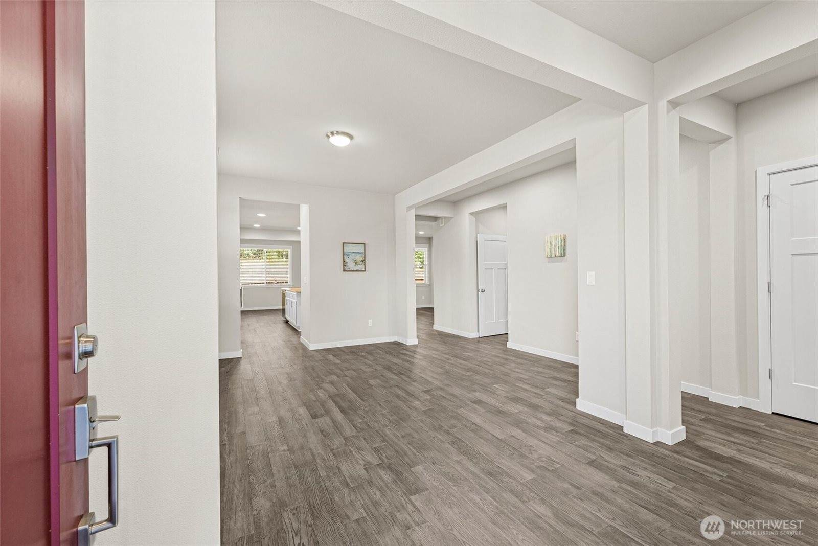 5704 Waldron Court NE, Lacey, WA 98516