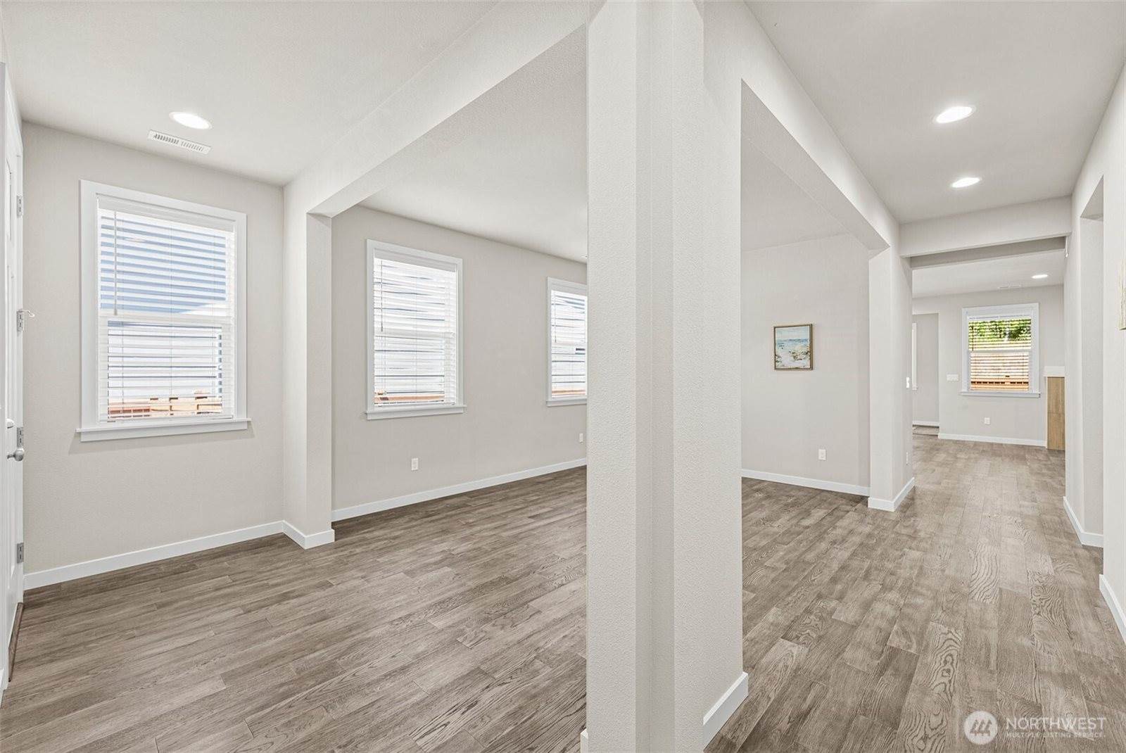 5704 Waldron Court NE, Lacey, WA 98516