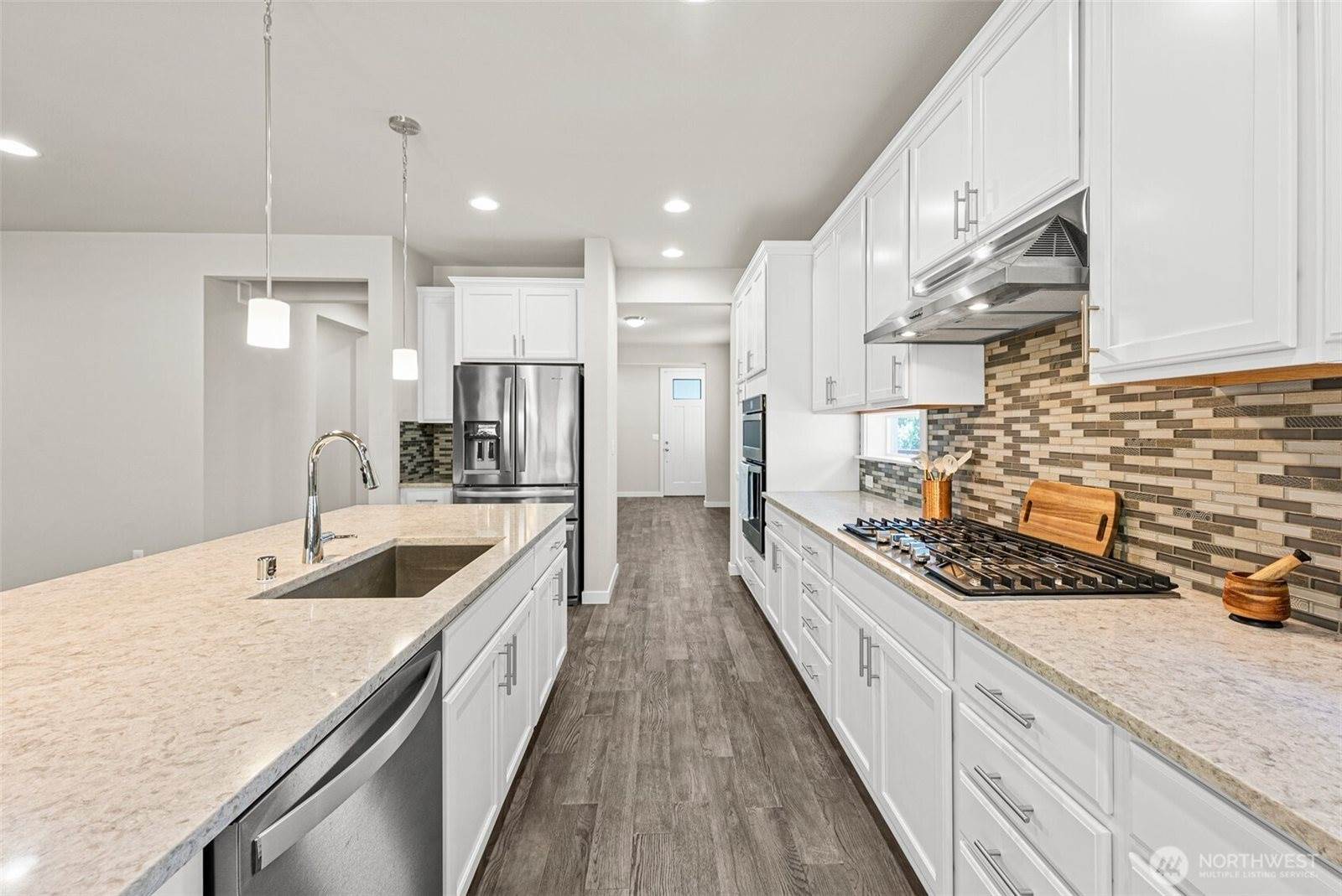 5704 Waldron Court NE, Lacey, WA 98516