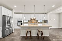 5704 Waldron Court NE, Lacey, WA 98516