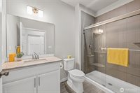 5704 Waldron Court NE, Lacey, WA 98516