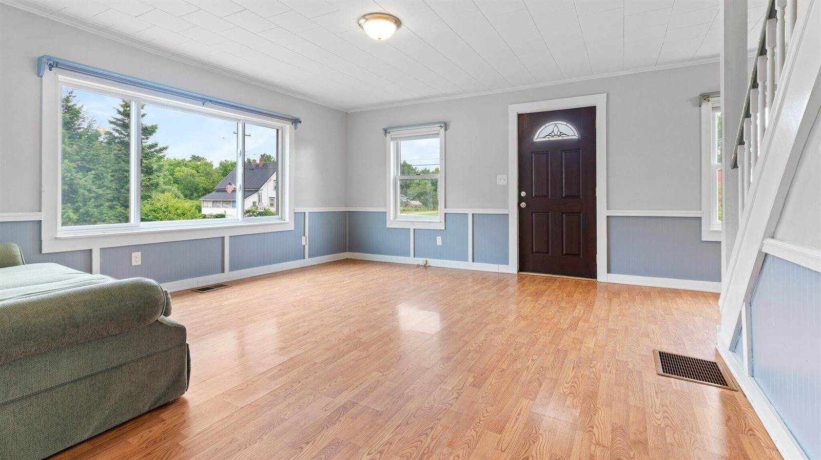 2300 Hudson Road, Hudson, ME 04449