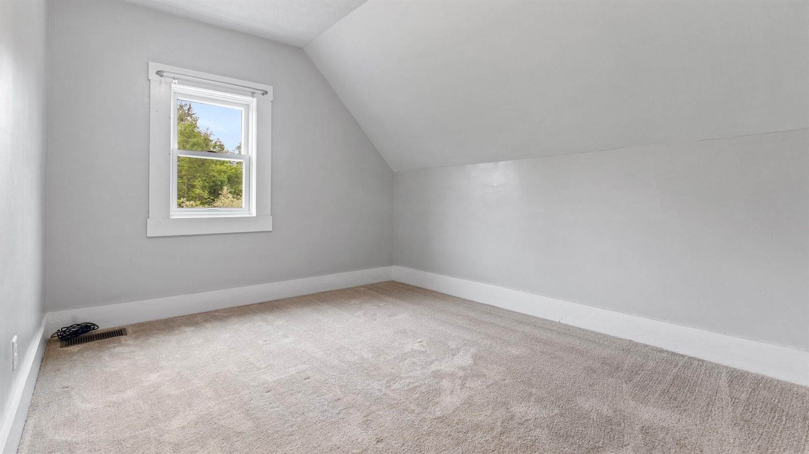 2300 Hudson Road, Hudson, ME 04449