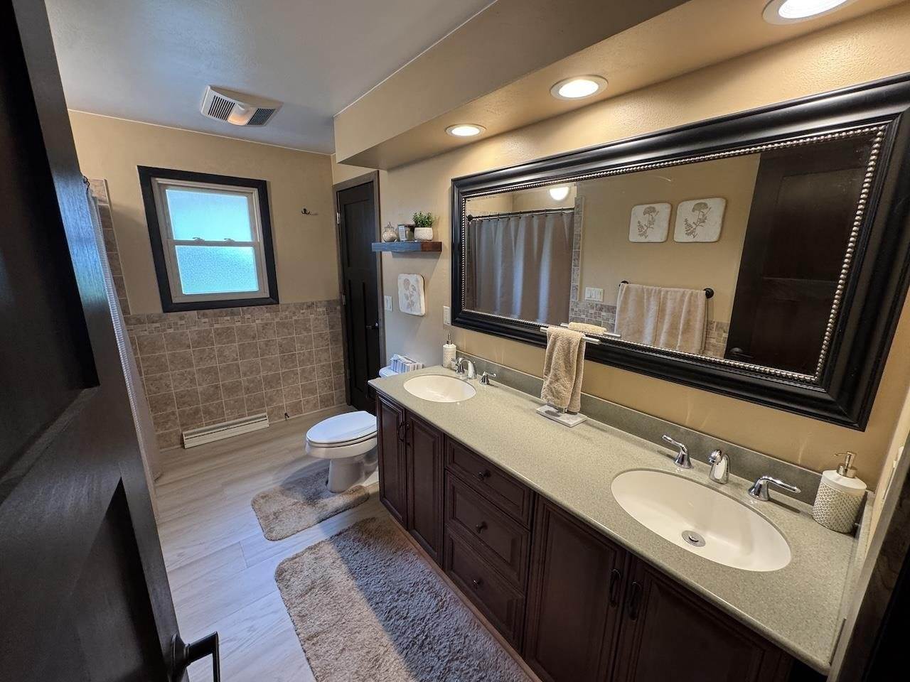 1201 S Buchanan Street, Appleton, WI 54915