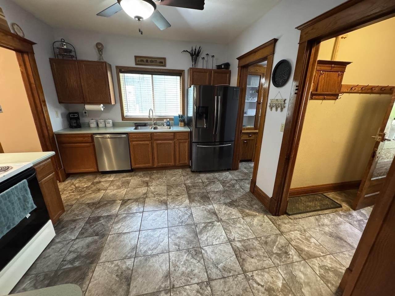 212 S 5th Avenue, Wausau, WI 54401