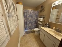 212 S 5th Avenue, Wausau, WI 54401