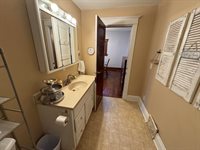 212 S 5th Avenue, Wausau, WI 54401