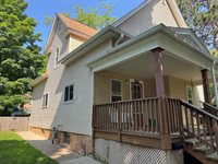 212 S 5th Avenue, Wausau, WI 54401