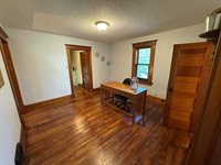 212 S 5th Avenue, Wausau, WI 54401