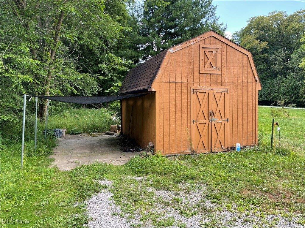 717 Calla Road East, Poland, OH 44514