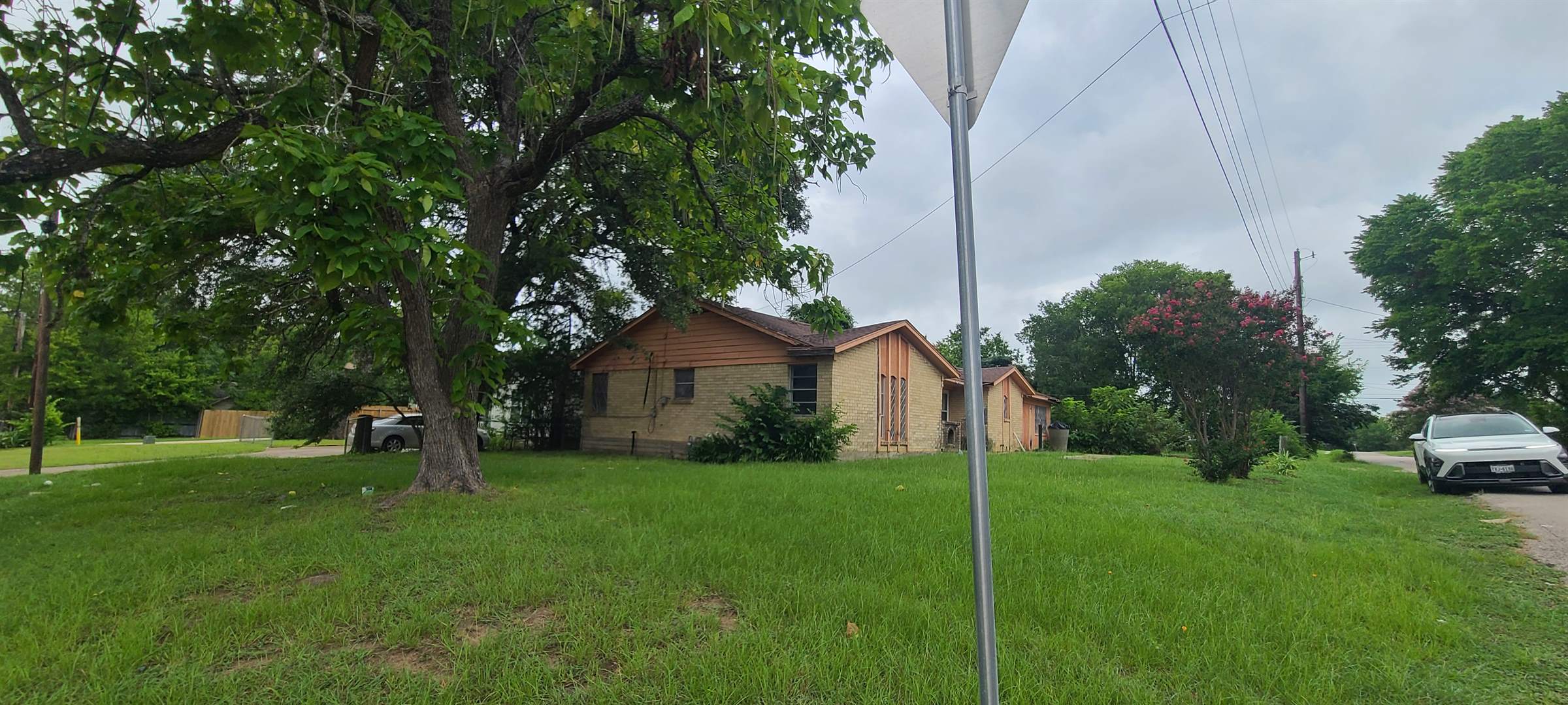 1000 N Sterling, Bryan, TX 77803