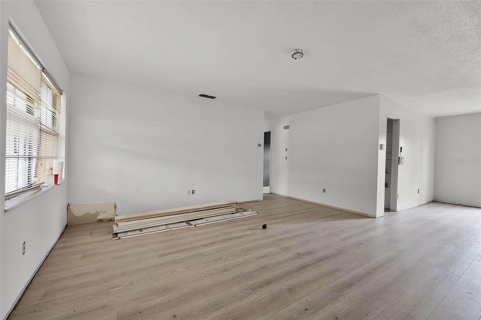 3207 Chariot Place, Orlando, FL 32818