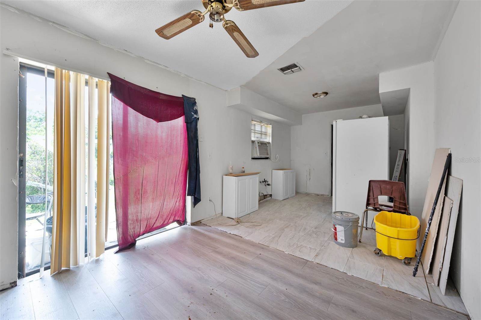 3207 Chariot Place, Orlando, FL 32818