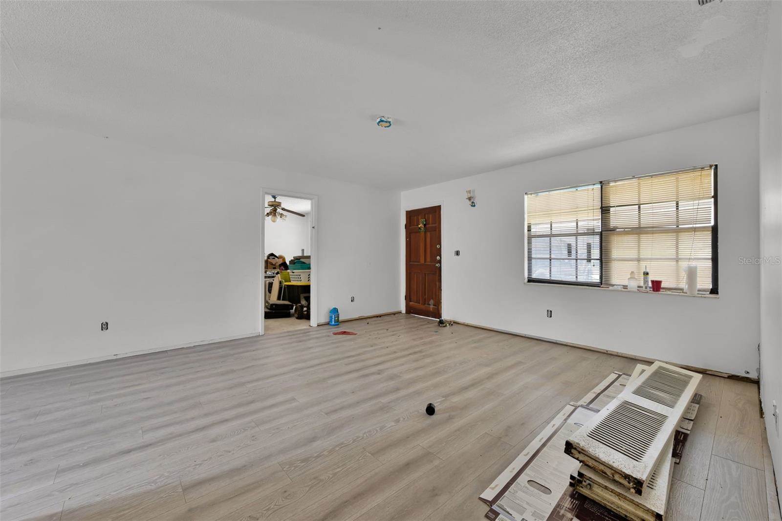 3207 Chariot Place, Orlando, FL 32818