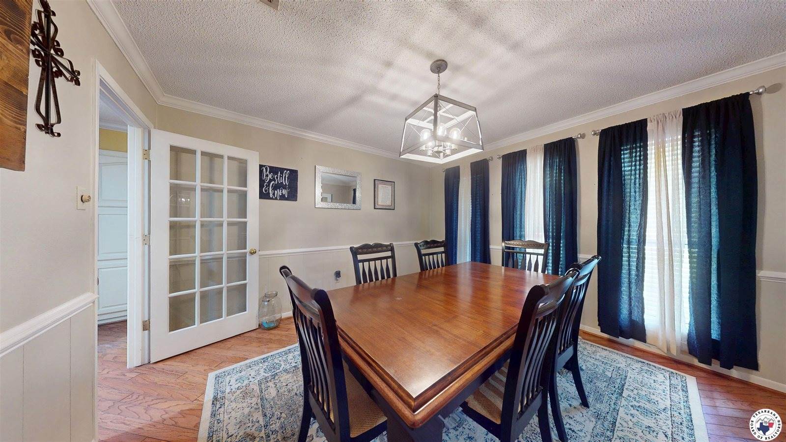 203 Woodland Lake Dr, Atlanta, TX 75551