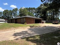 203 Woodland Lake Dr, Atlanta, TX 75551