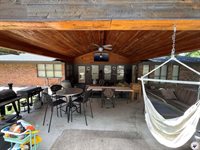 203 Woodland Lake Dr, Atlanta, TX 75551