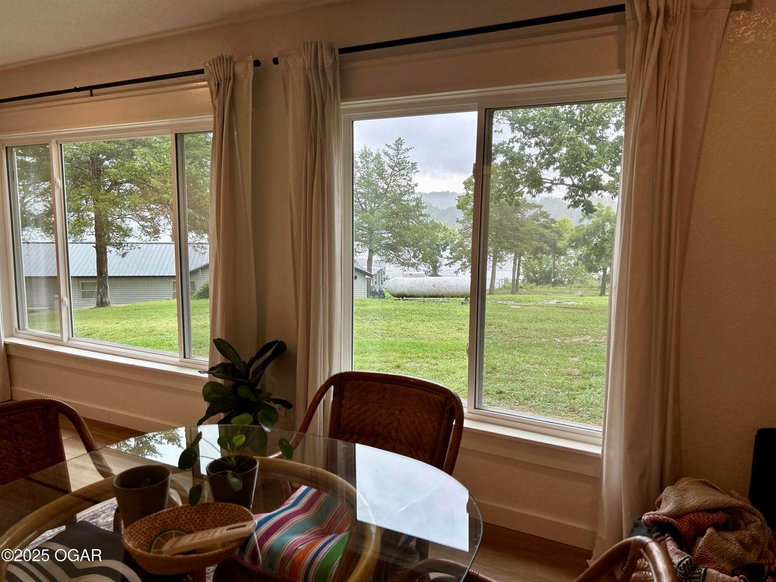 21935 Lake Rd M 12, Cassville, MO 65625