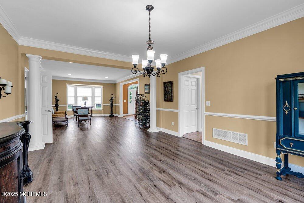 2 Elkridge Way, Manalapan, NJ 07726