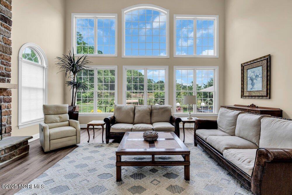 2 Elkridge Way, Manalapan, NJ 07726