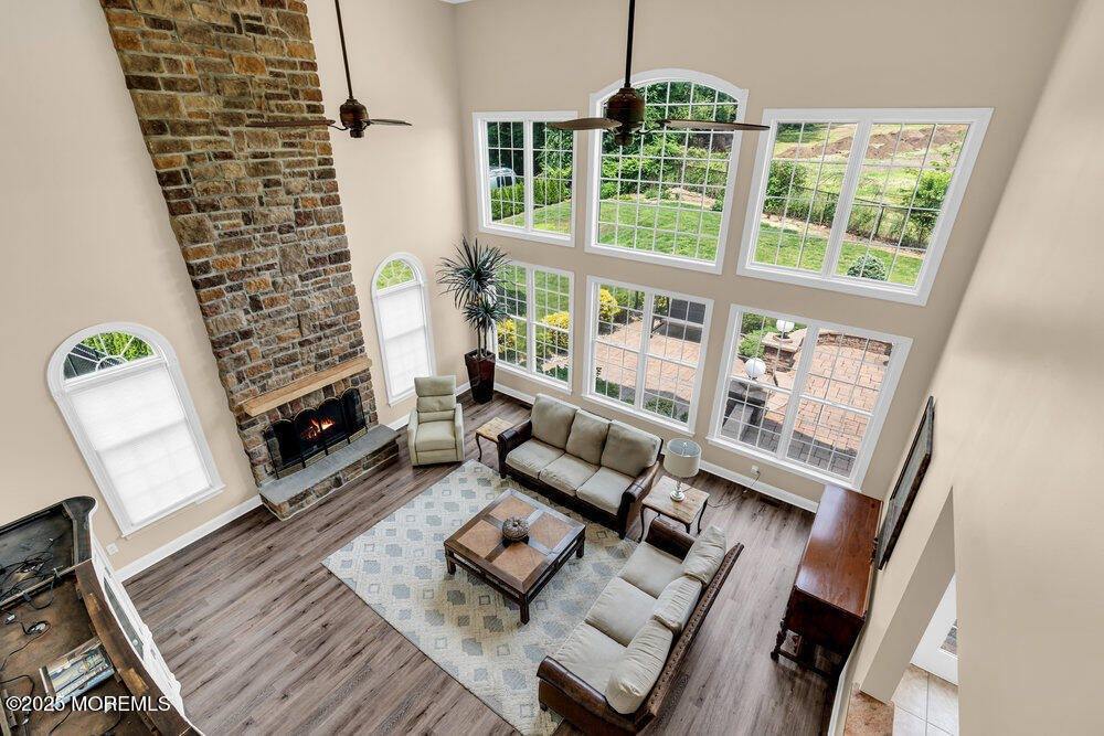 2 Elkridge Way, Manalapan, NJ 07726