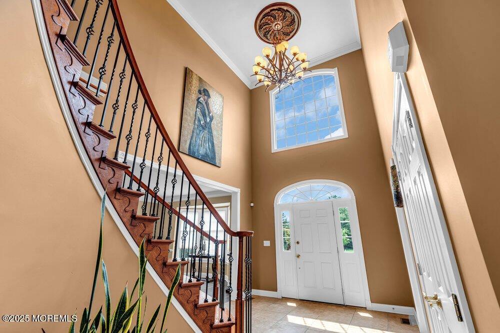 2 Elkridge Way, Manalapan, NJ 07726