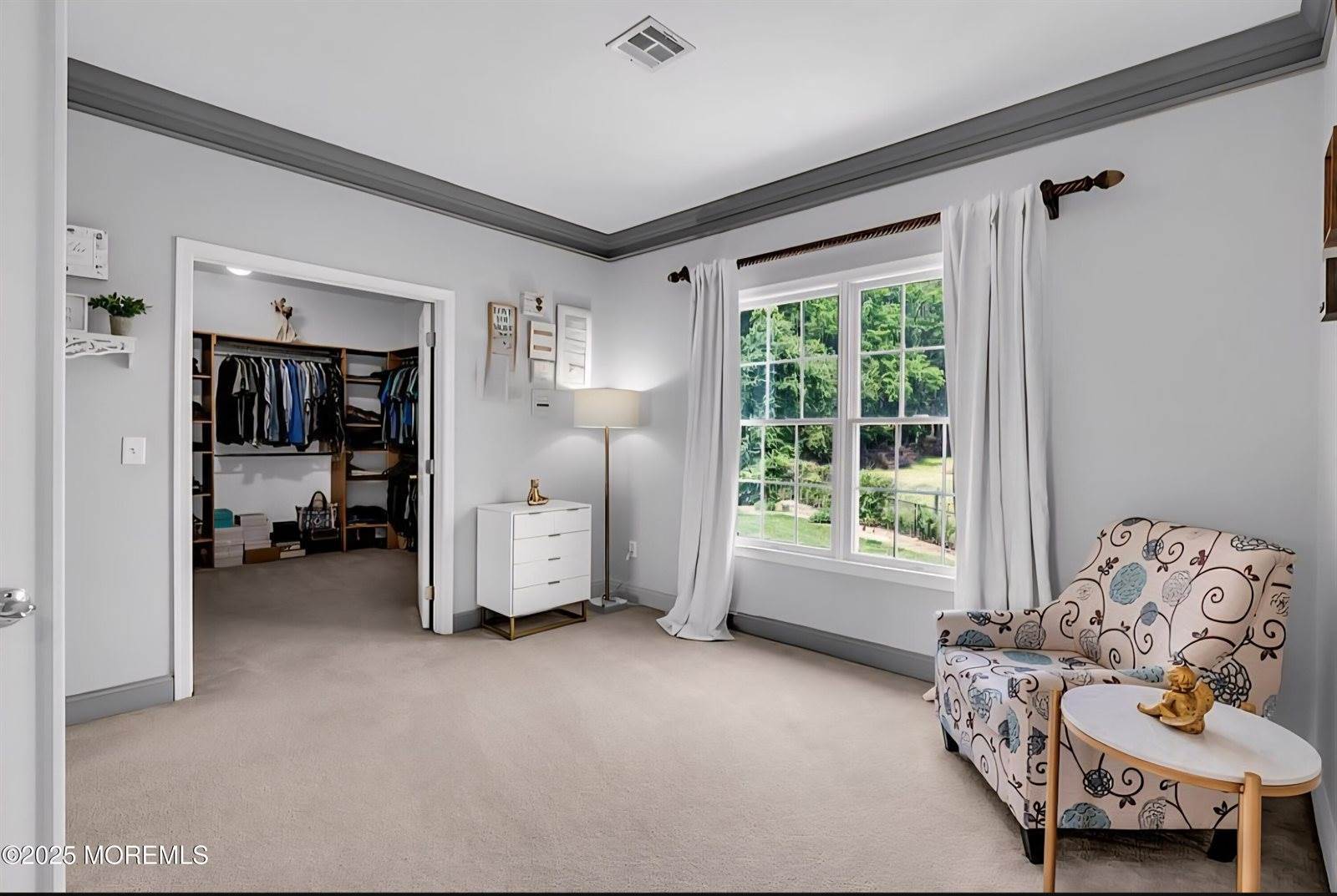 2 Elkridge Way, Manalapan, NJ 07726