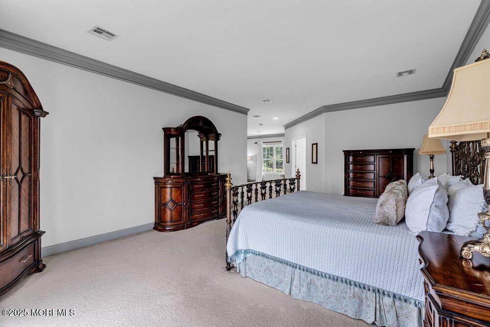 2 Elkridge Way, Manalapan, NJ 07726