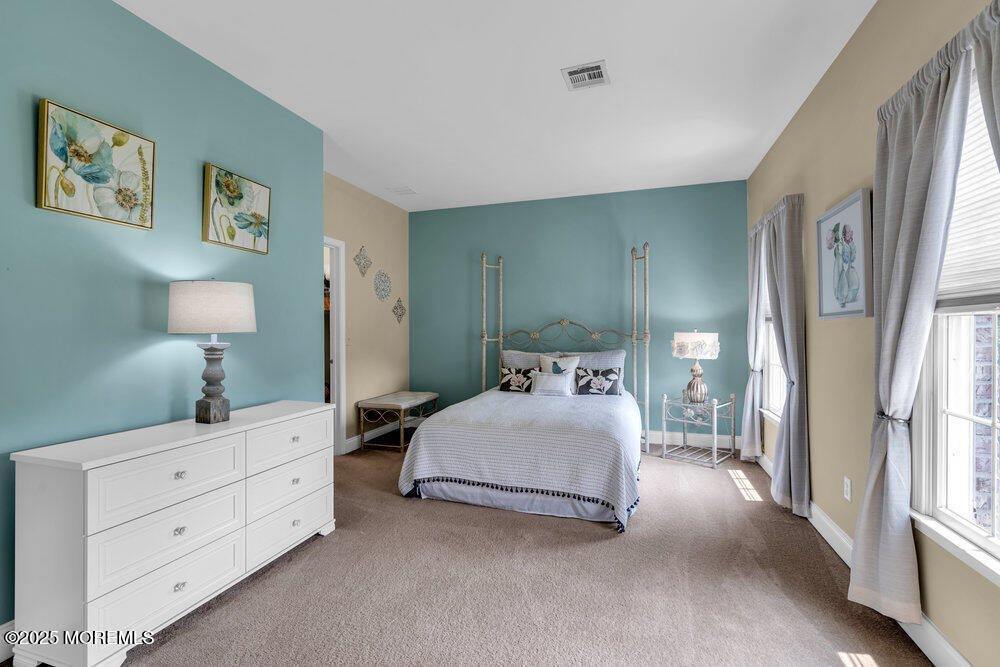 2 Elkridge Way, Manalapan, NJ 07726