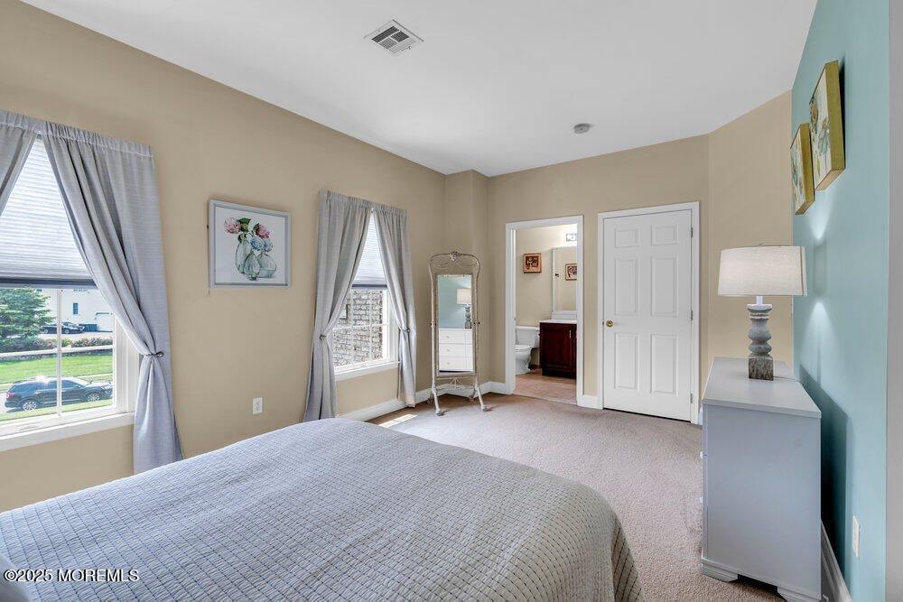 2 Elkridge Way, Manalapan, NJ 07726