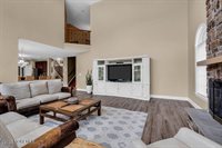 2 Elkridge Way, Manalapan, NJ 07726