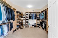 2 Elkridge Way, Manalapan, NJ 07726