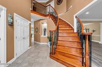 2 Elkridge Way, Manalapan, NJ 07726