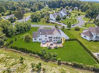 2 Elkridge Way, Manalapan, NJ 07726