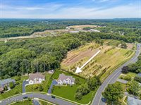 2 Elkridge Way, Manalapan, NJ 07726