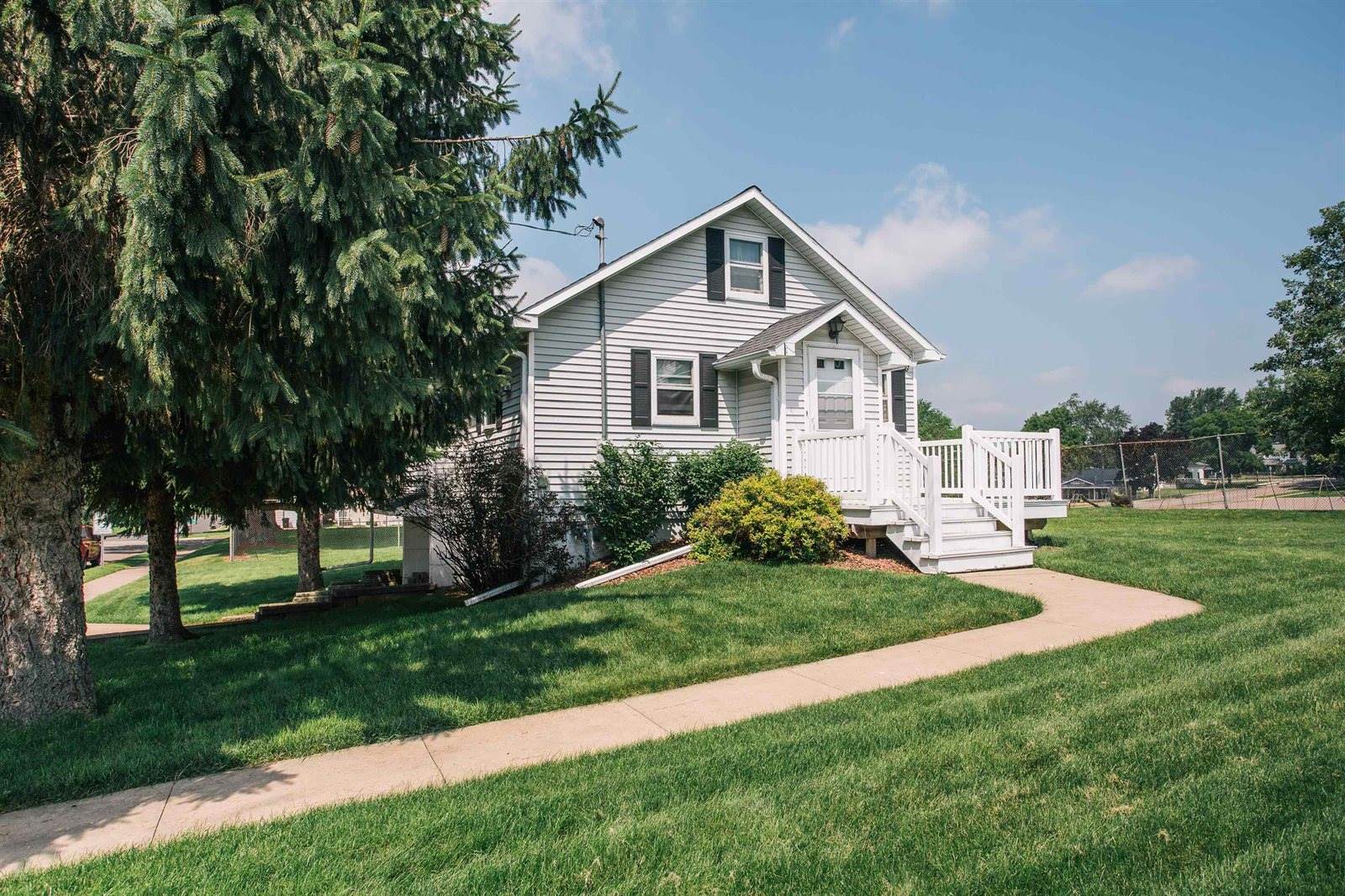 106 W Division Street, Greenwood, WI 54437