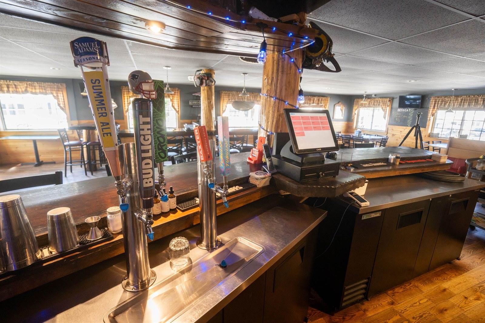 419 Main Street, Jackman, ME 04945