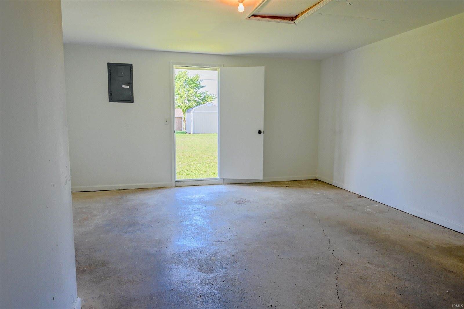 1032 Debolt Avenue, Union City, IN 47390