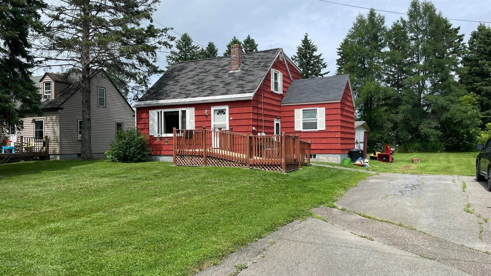 14 Lincoln Street, Presque Isle, ME 04769