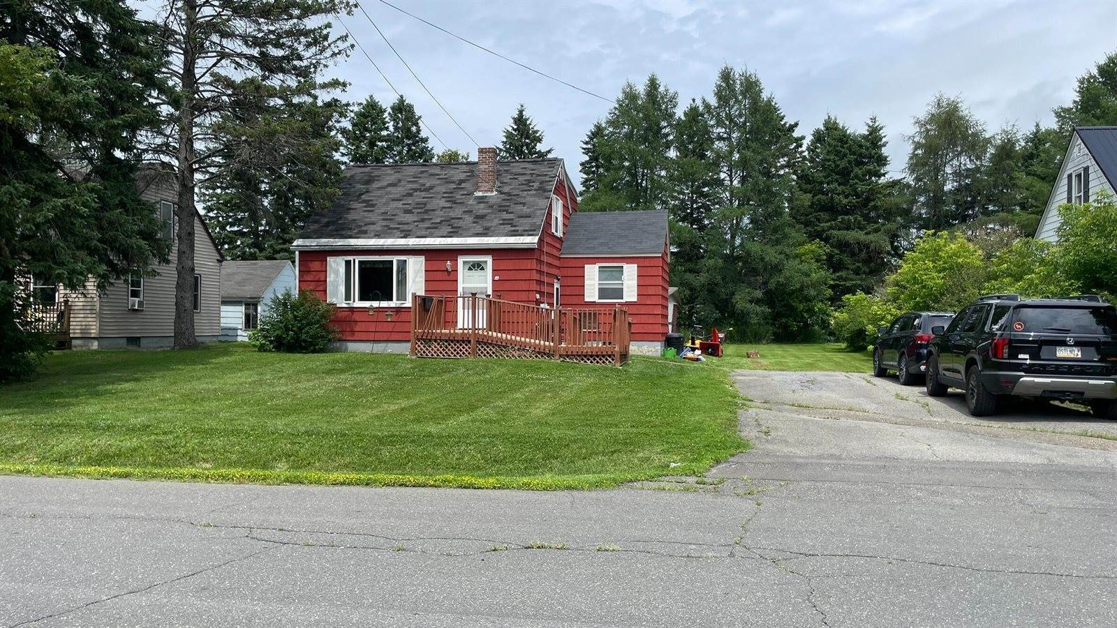 14 Lincoln Street, Presque Isle, ME 04769