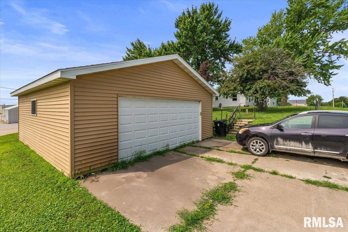 58 Lemon Street, Tipton, IA 52772