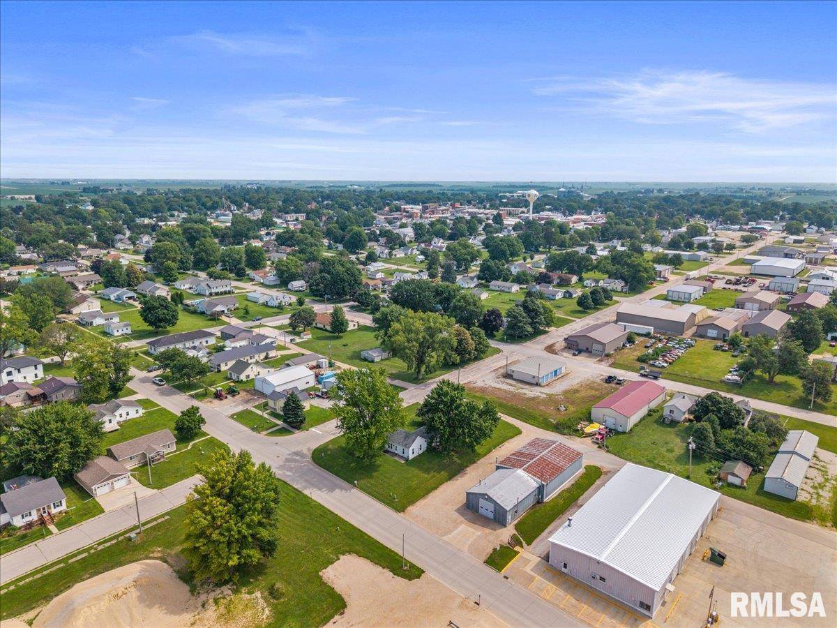 58 Lemon Street, Tipton, IA 52772