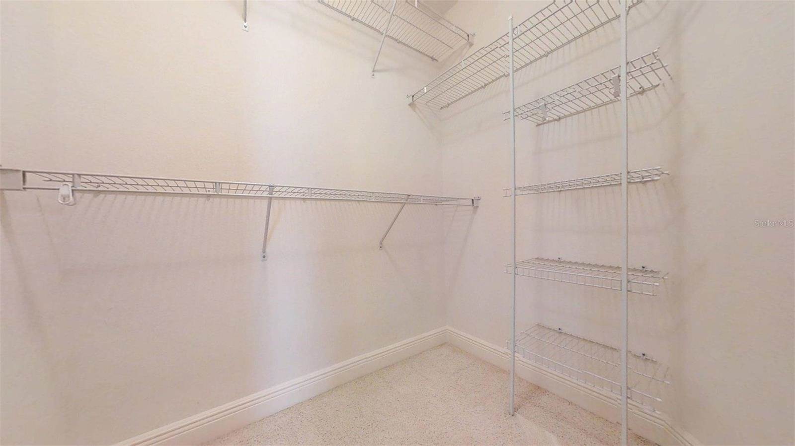 665 Surfside Lane, The Villages, FL 32162